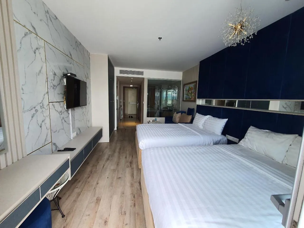 Oceanfront Grand Panorama Lejlighedshotel Nha Trang