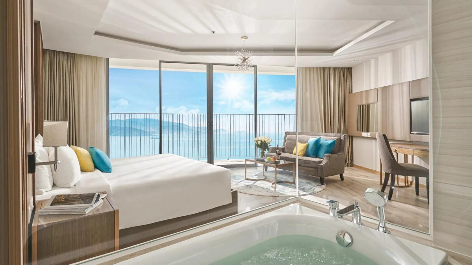 Oceanfront Grand Panorama Lejlighedshotel Nha Trang Vietnam