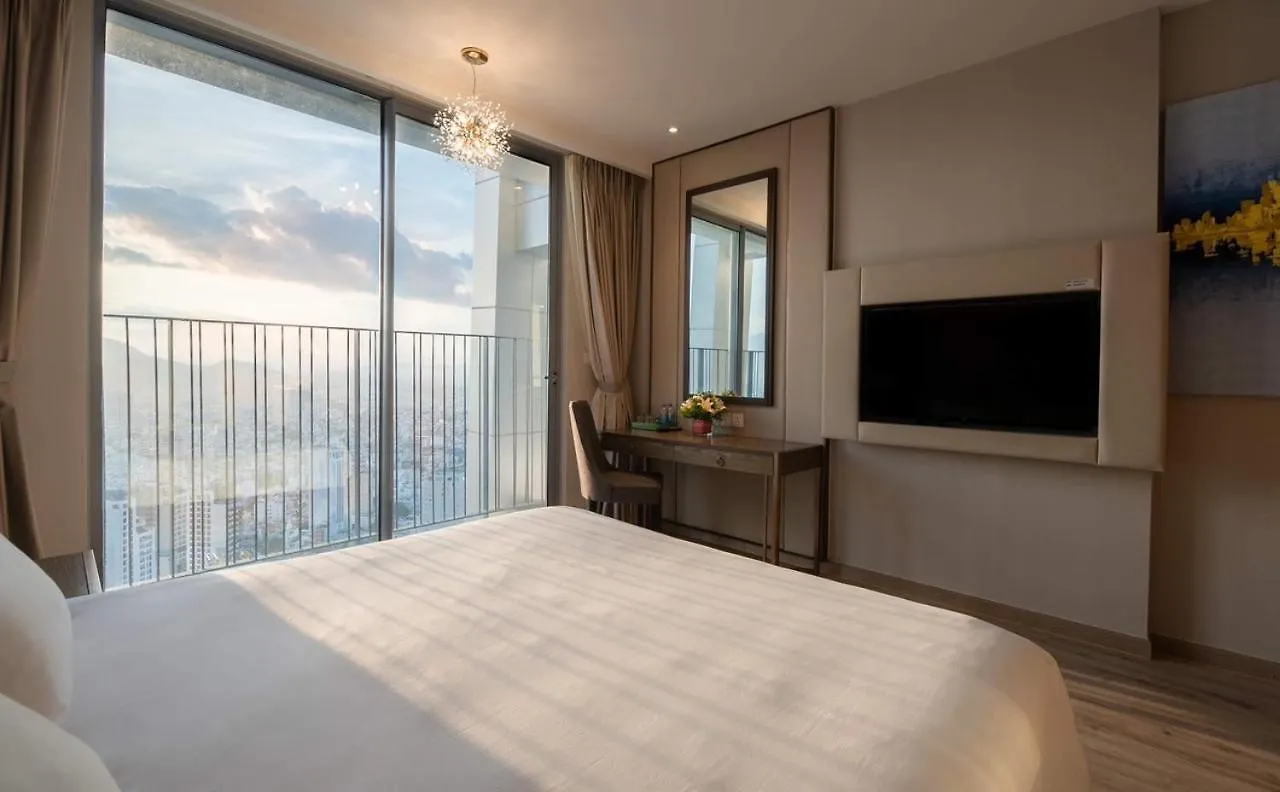 Oceanfront Grand Panorama Lejlighedshotel Nha Trang 0*,