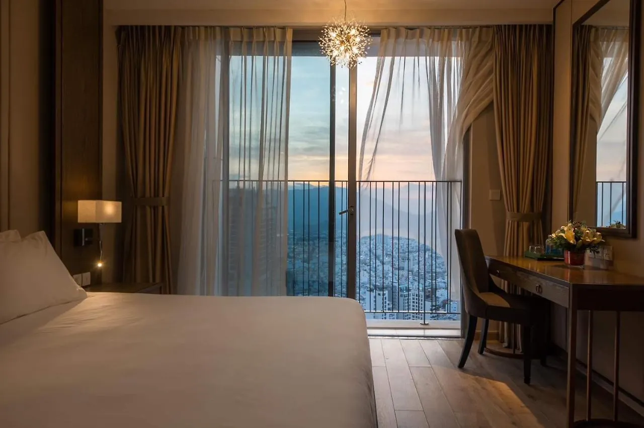 Oceanfront Grand Panorama Lejlighedshotel Nha Trang