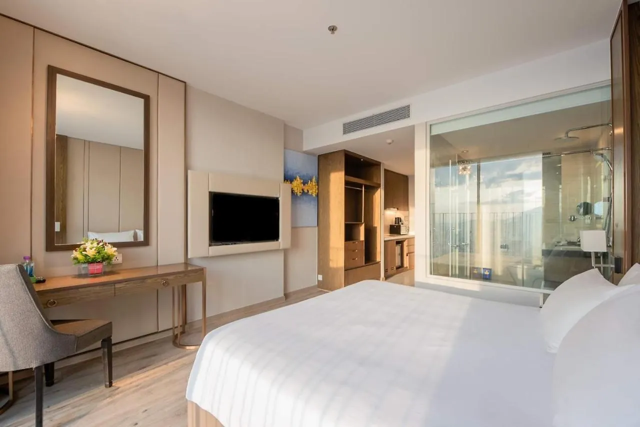Oceanfront Grand Panorama Lejlighedshotel Nha Trang