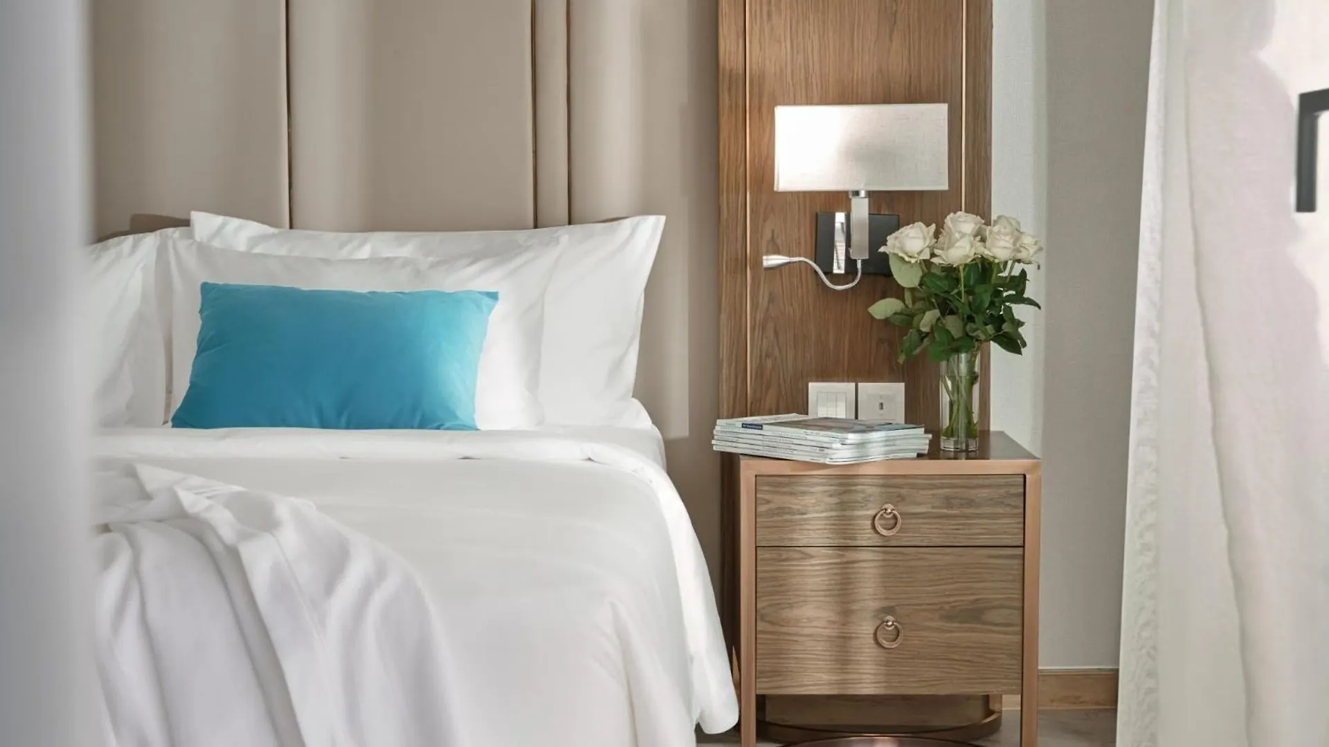 Oceanfront Grand Panorama Lejlighedshotel Nha Trang